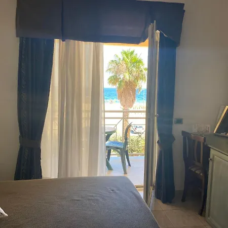 La Hotel 4*