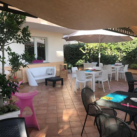 La Hotel 4*